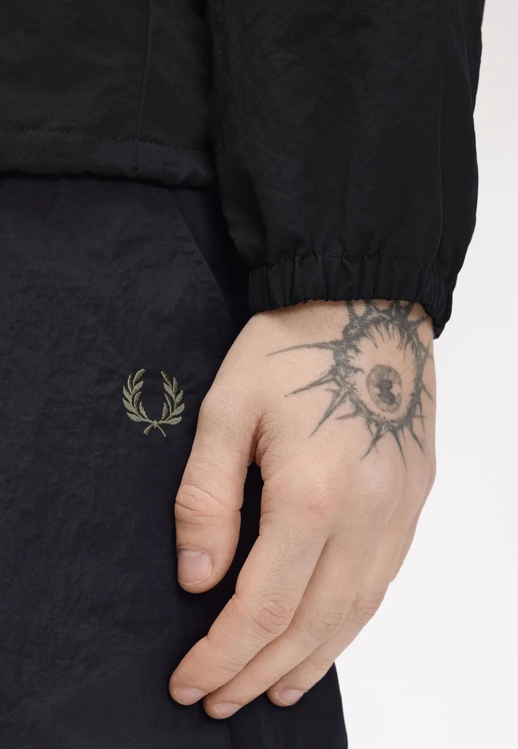 Impericon Oversized Hooded Shell Black Jacke Schwarz Nylon