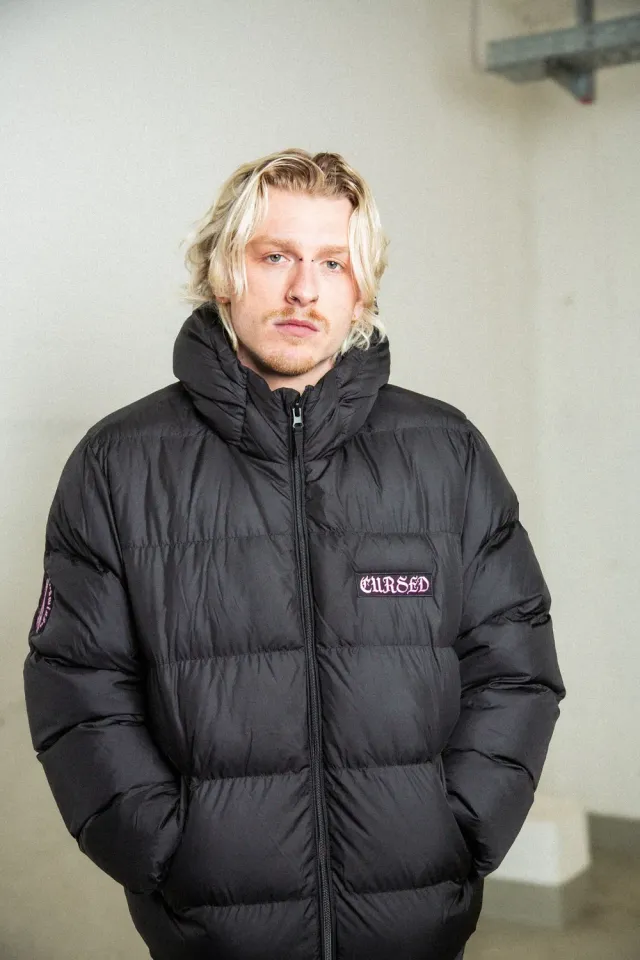 Paleface Swiss Cursed Puffer Jacke Schwarz Recycelt