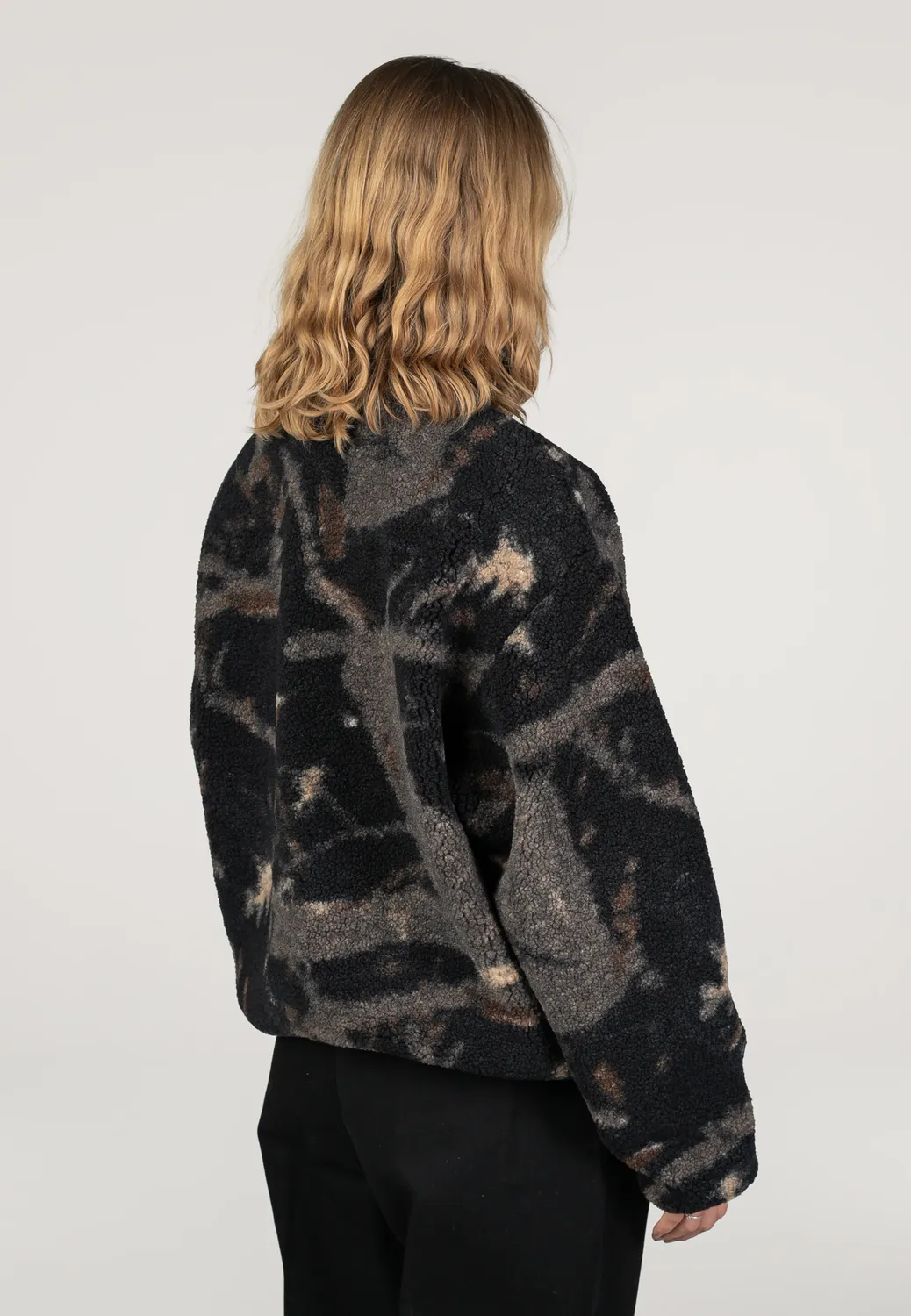 Impericon Elliot High Neck Liner Camo Jacke Fleece Damen