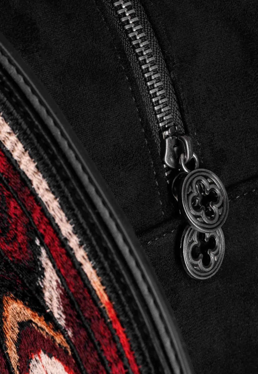 Impericon Crimson Moth Black Rucksack Samt Gothic Onesize