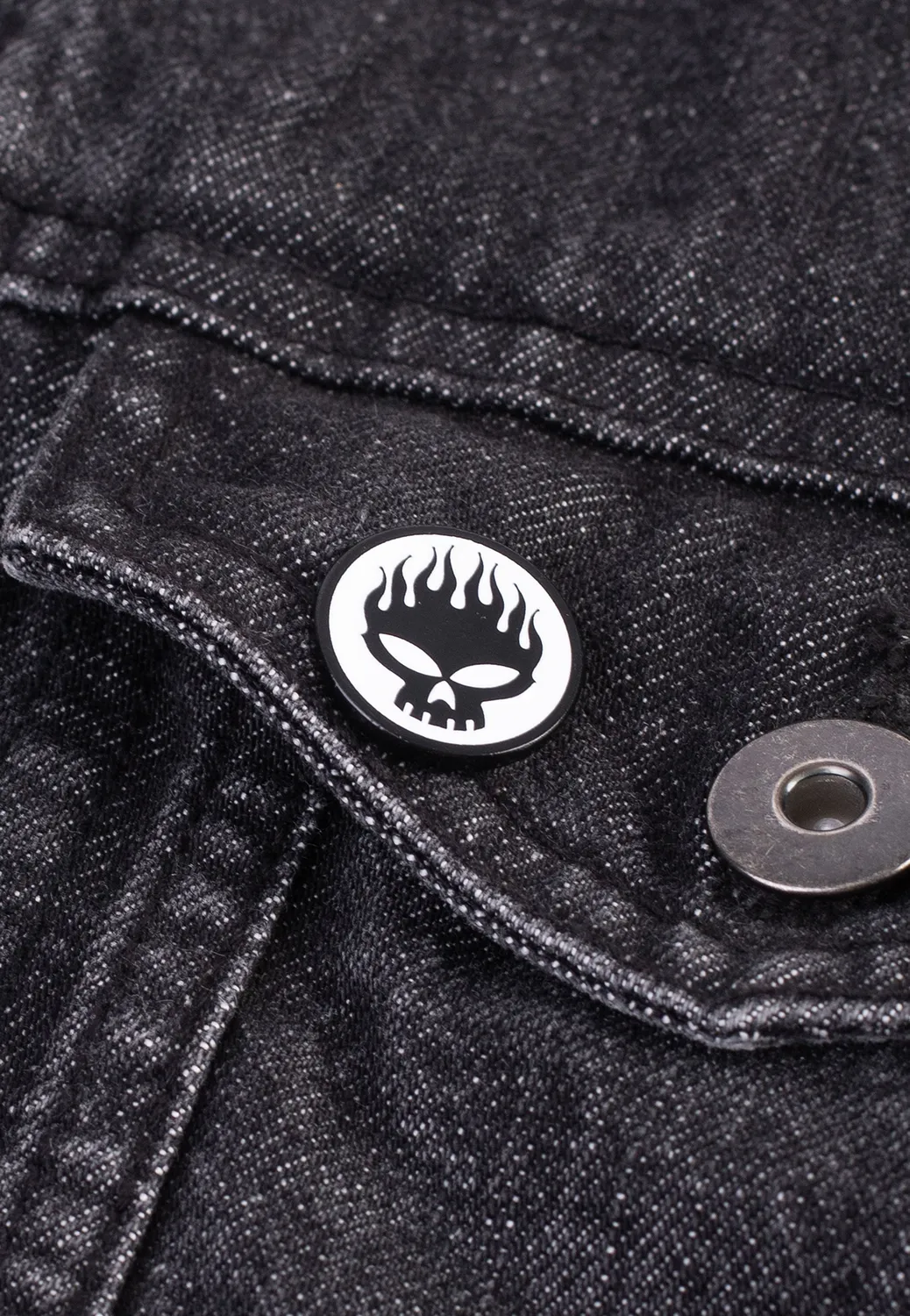 Impericon Skull Pin grau