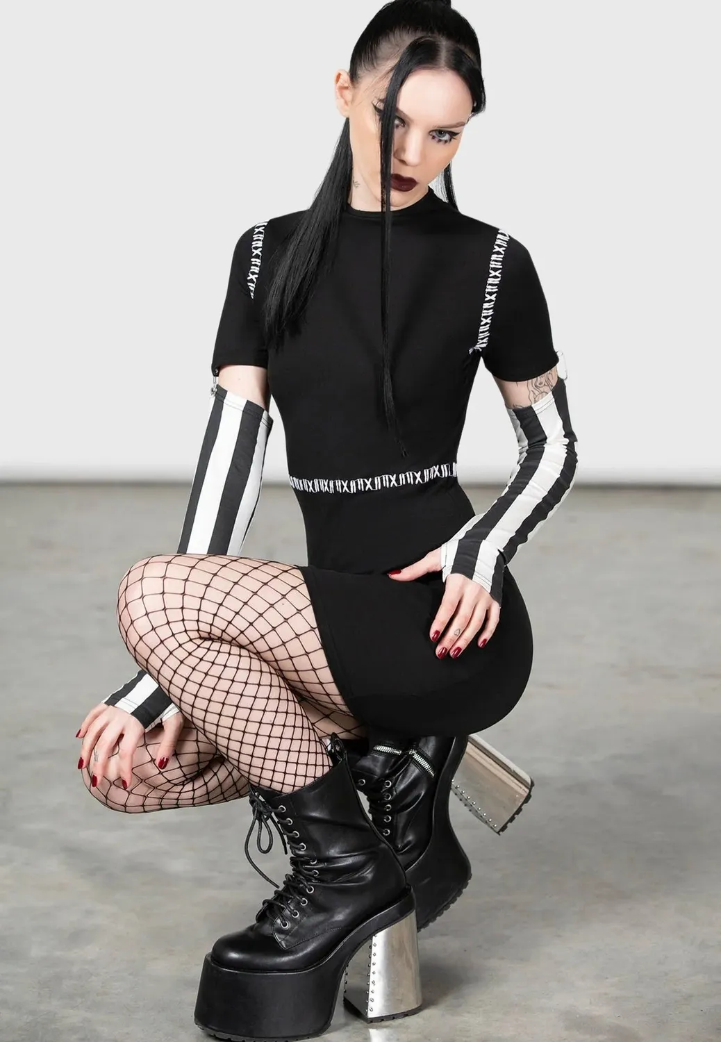 Impericon Stripes And Stitches Kleid Schwarz XS-L