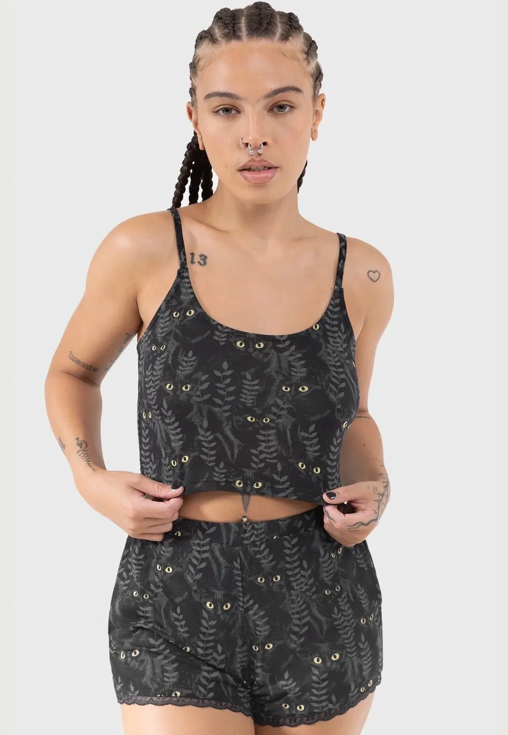Impericon Familiar Woods Black Shorts schwarz