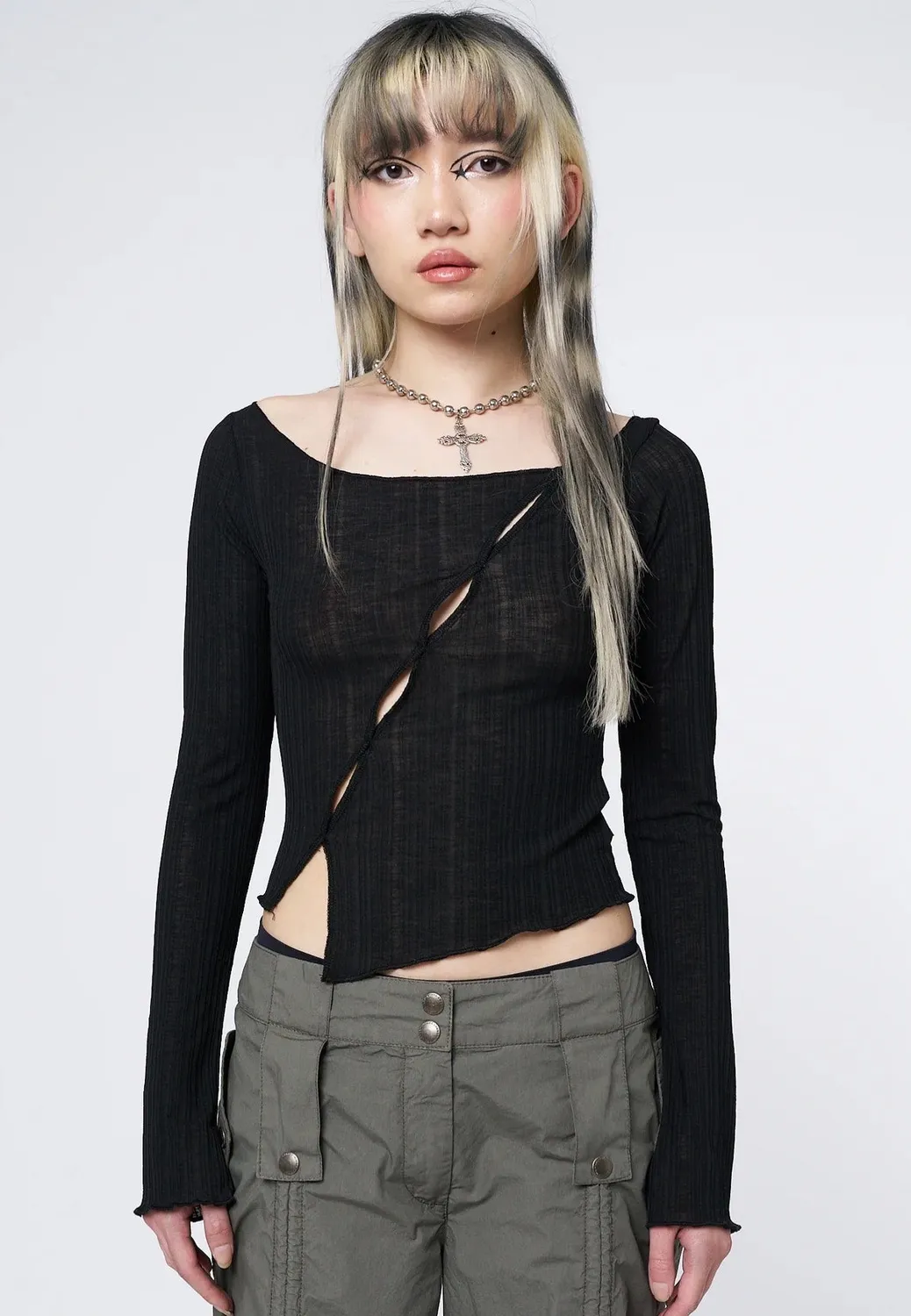 Impericon Hana Asymmetrical Cut Out Top schwarz Langarm