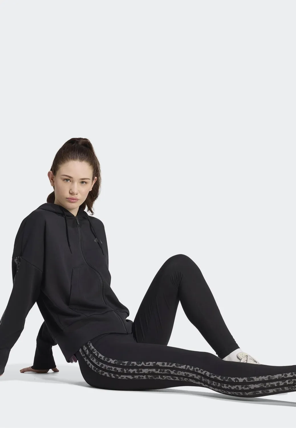 Impericon Seasonal Essentials Animal Print 3-Stripes Leggings