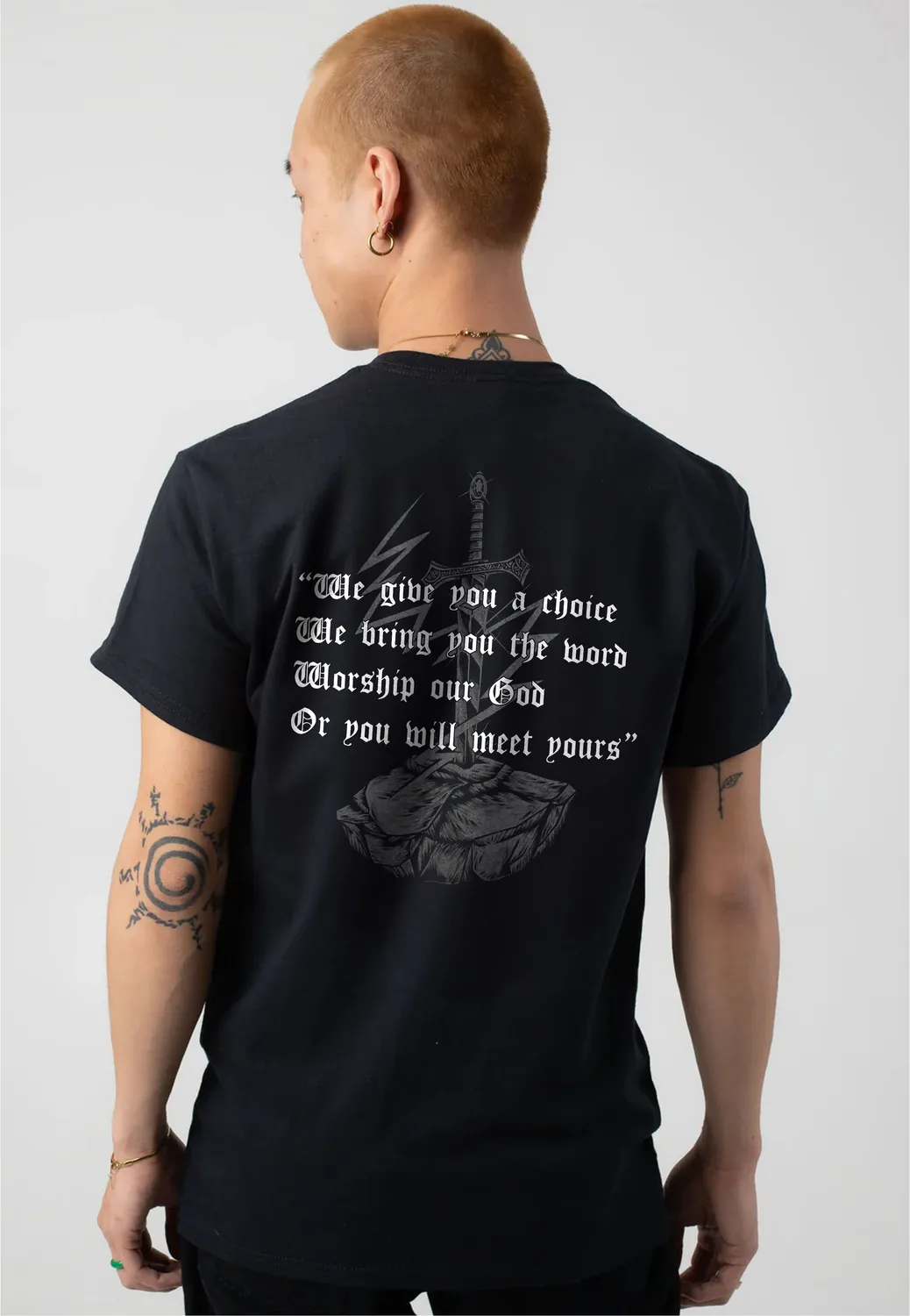 Impericon The Sword And The Cross T-Shirt Schwarz