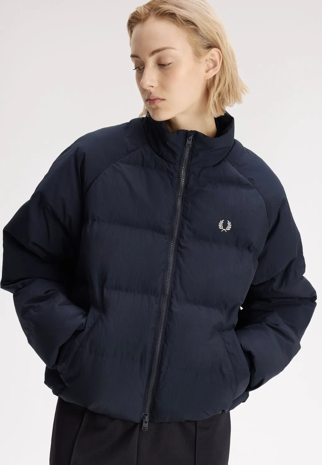 Impericon Raglan Sleeve Padded Jacke Navy