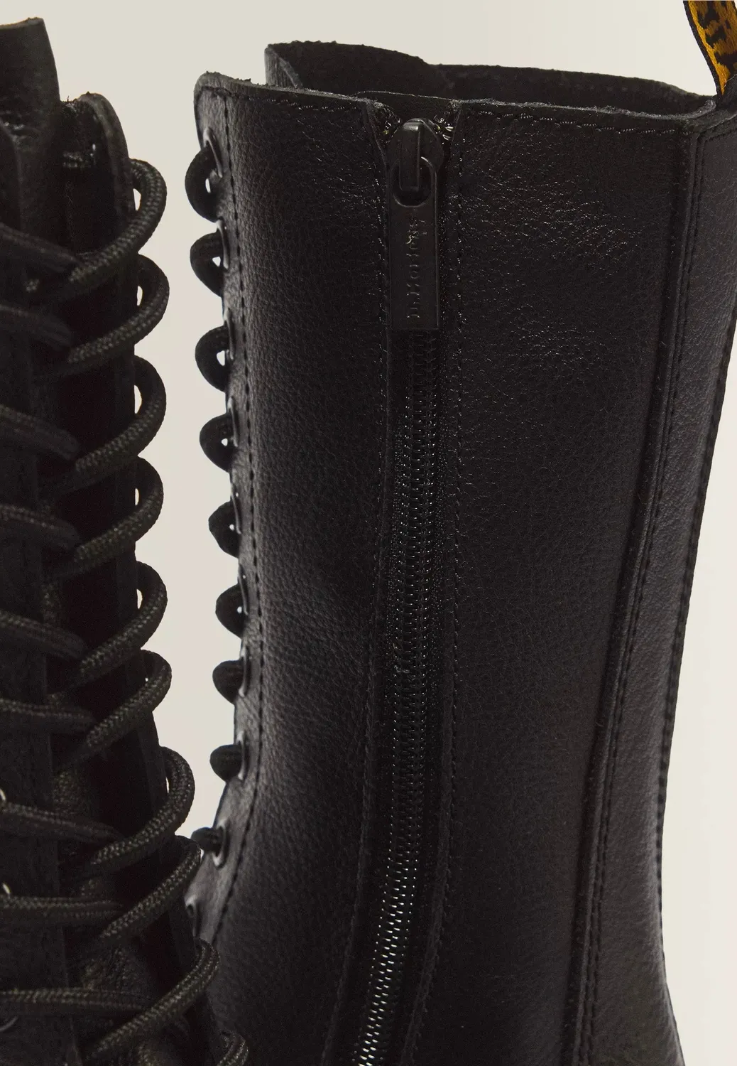 Dr. Martens 1B99 Virginia Boots Damen schwarz