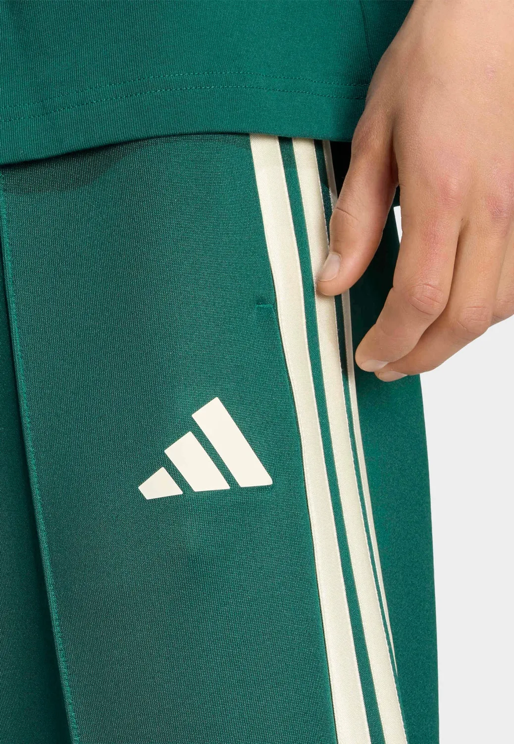 Impericon Stadium Jogginghose grün Collegiate Green