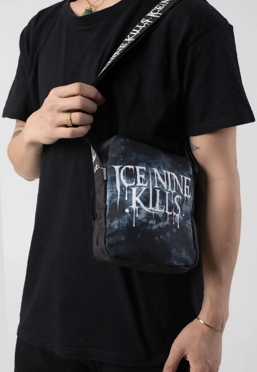 Impericon Drippy Logo Messenger Bag Schwarz Synthetik