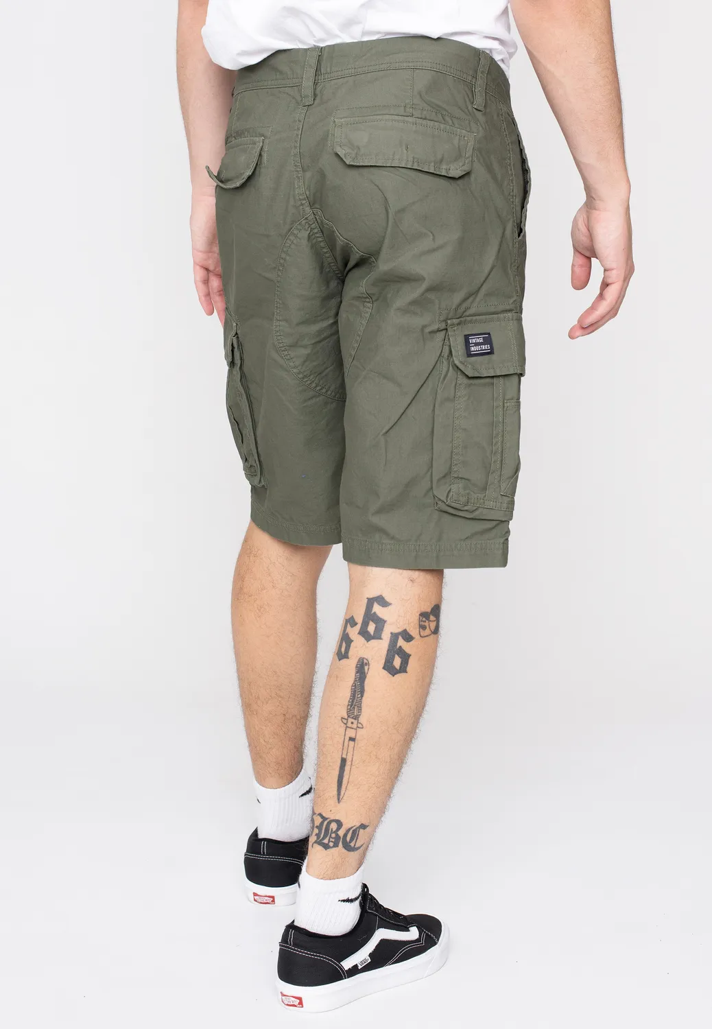 Impericon Rowing Olive Shorts relaxed oliv Baumwolle