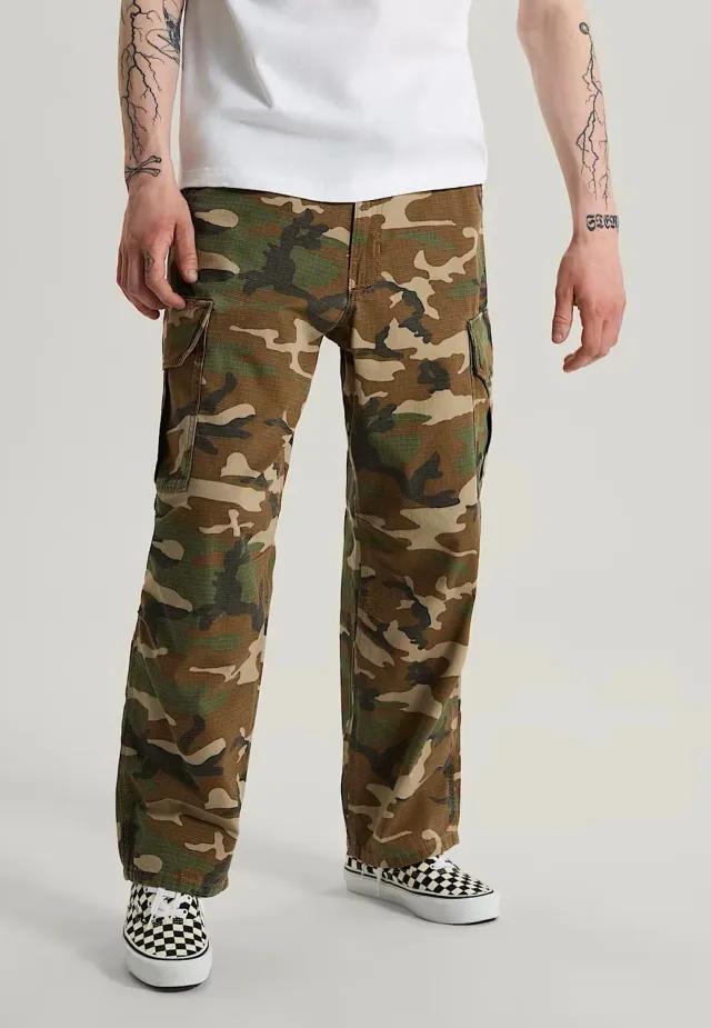 Impericon Para Baggy AOP Cargo Hose Camo
