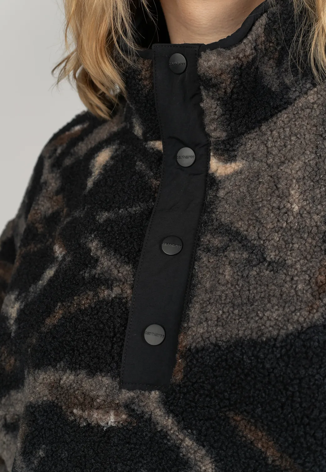 Impericon Elliot High Neck Liner Camo Jacke Fleece Damen