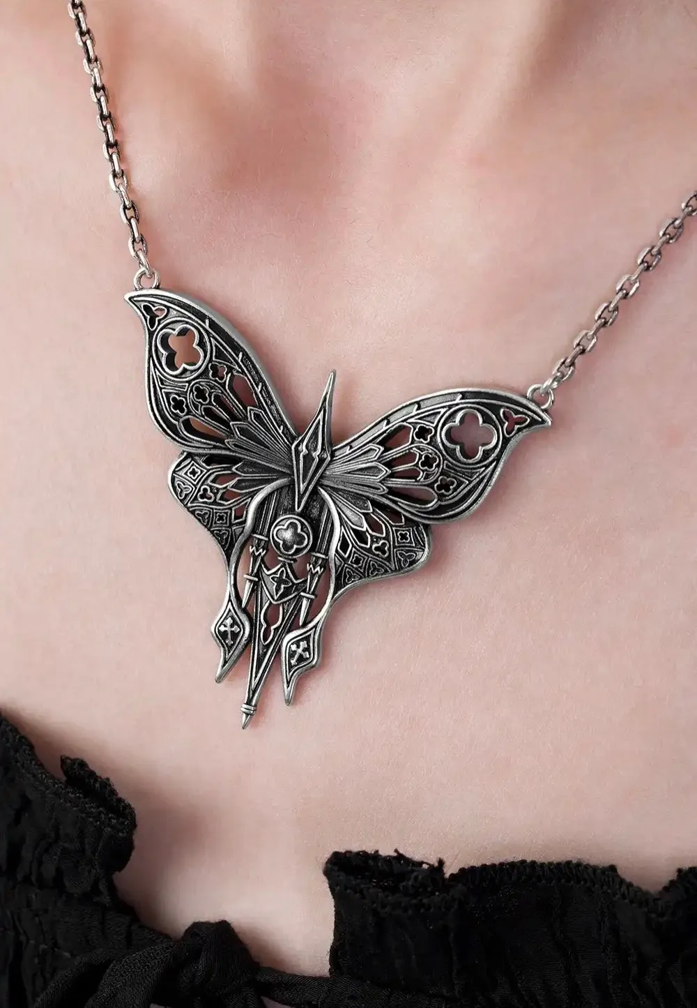 Impericon Sanctuary Moth Kette silber Onesize Gothic