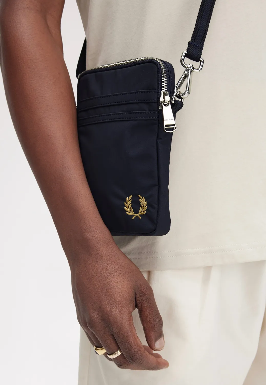 Impericon Brentham Nylon Side Navy Reisetasche Onesize