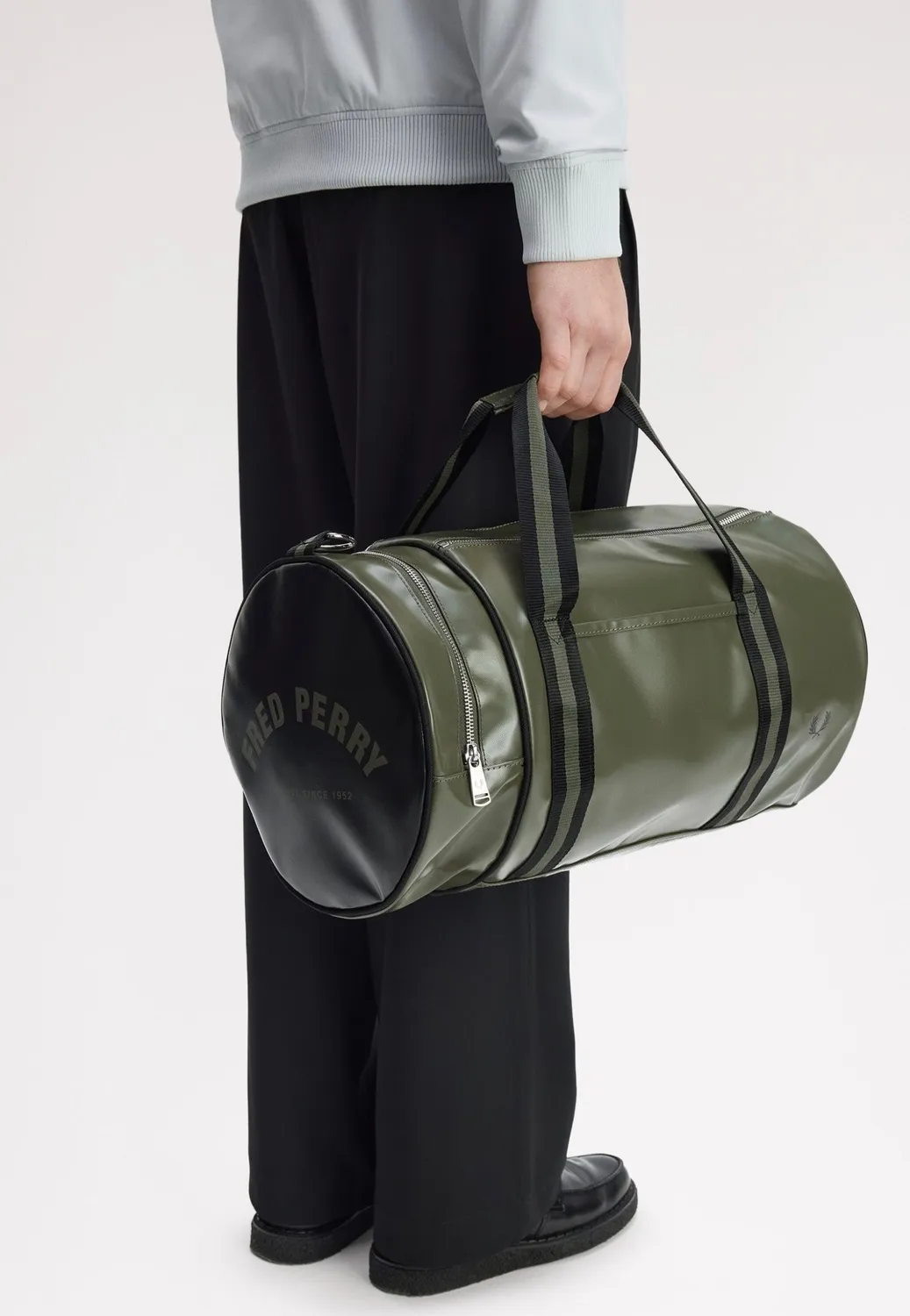 Impericon Classic Barrel Dufflebag Green/Black 20-29 l