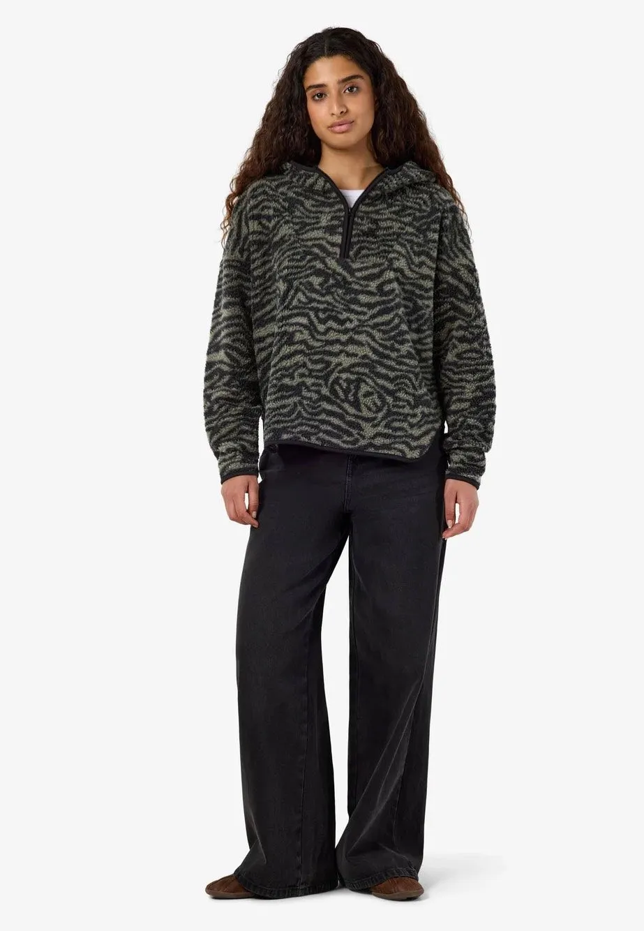 Impericon Cozy Halfway AOP Zip Kalamata/Zebra Sweater grün
