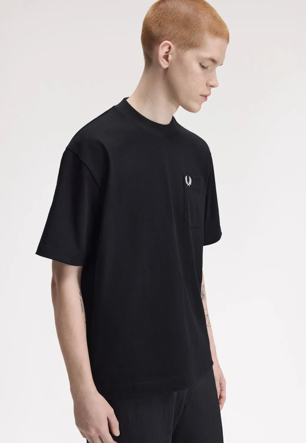 Impericon Relaxed Black T-Shirt L schwarz Jersey
