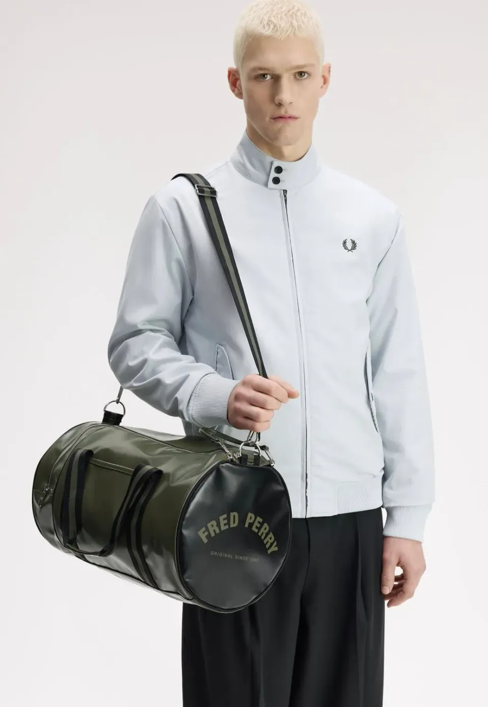 Impericon Classic Barrel Dufflebag Green/Black 20-29 l