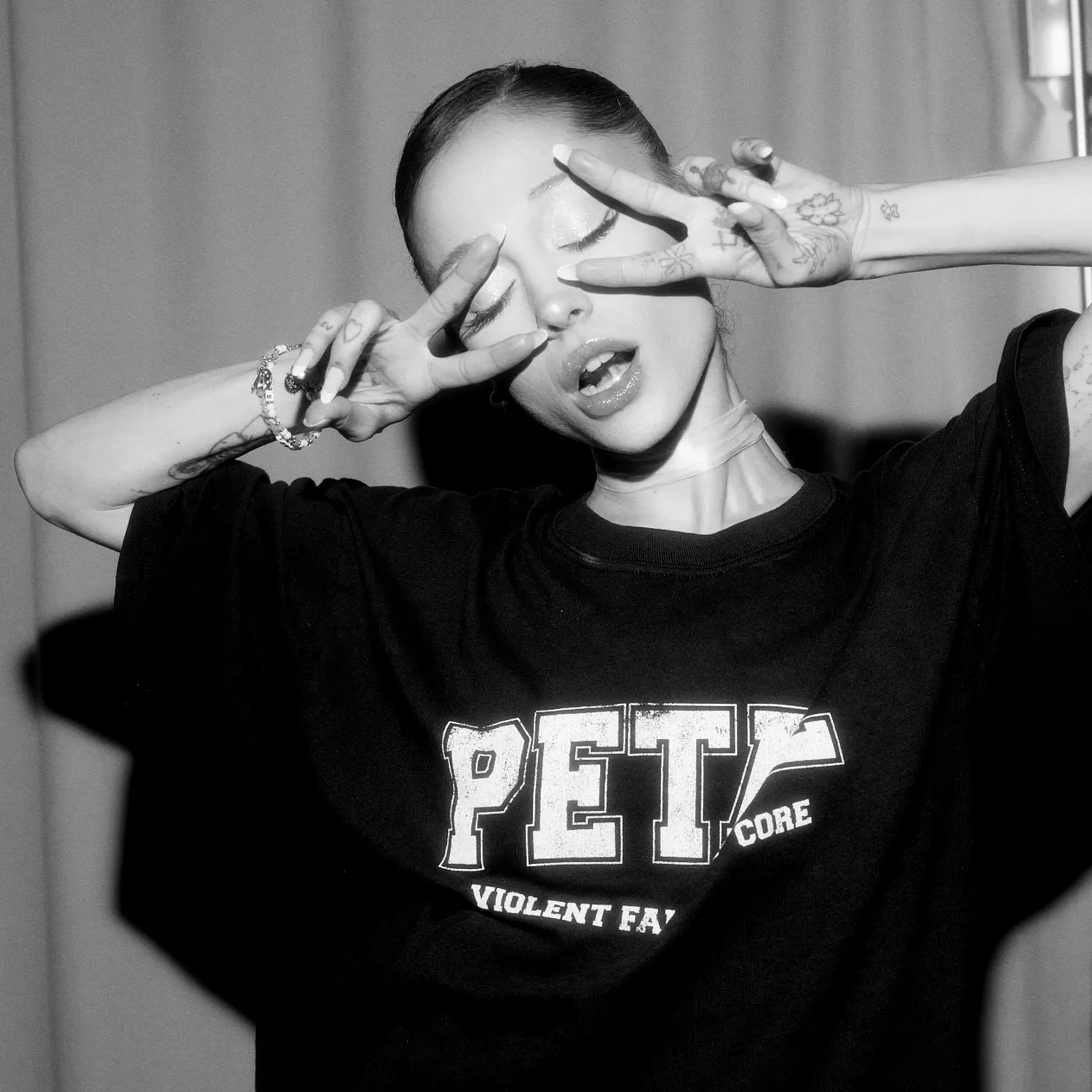 Ariana Grande Petal Core T-Shirt Schwarz S-3XL Print