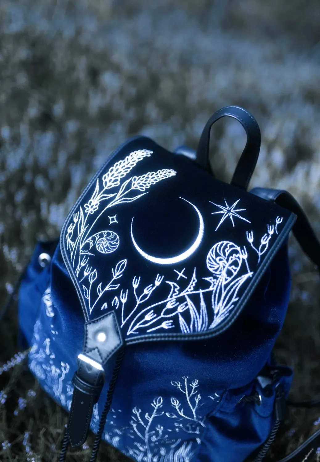 Impericon Moonlit Meadow Rucksack Onesize schwarz