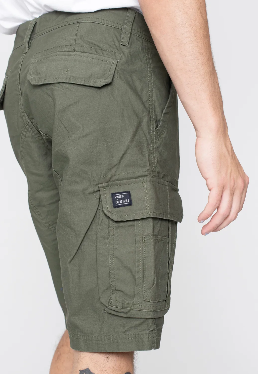 Impericon Rowing Olive Shorts relaxed oliv Baumwolle